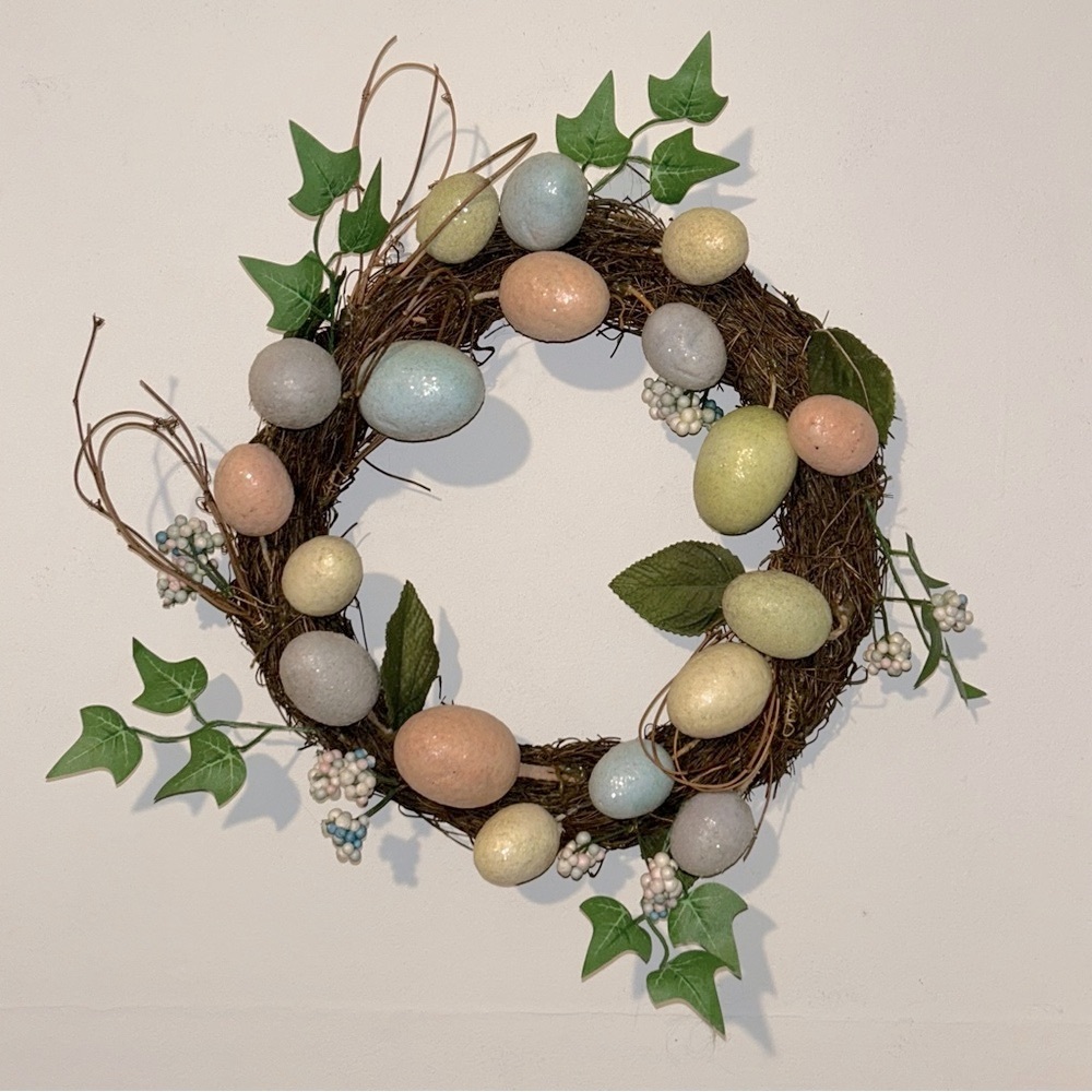 Easter Egg and Ivy Wreath - Multicolor